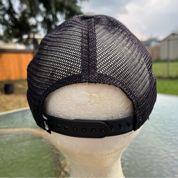 The North Face Grey 3/4 Mesh Youth/Junior Mudder Trucker Baseball Hat - Picture 3 of 9